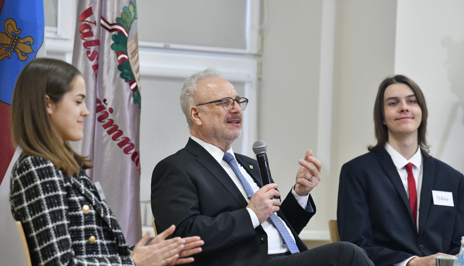 Egils Levits diskutē