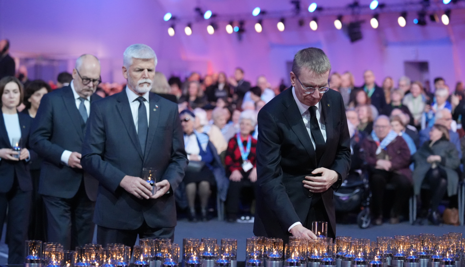 Valsts prezidents godina holokausta upuru piemiņu