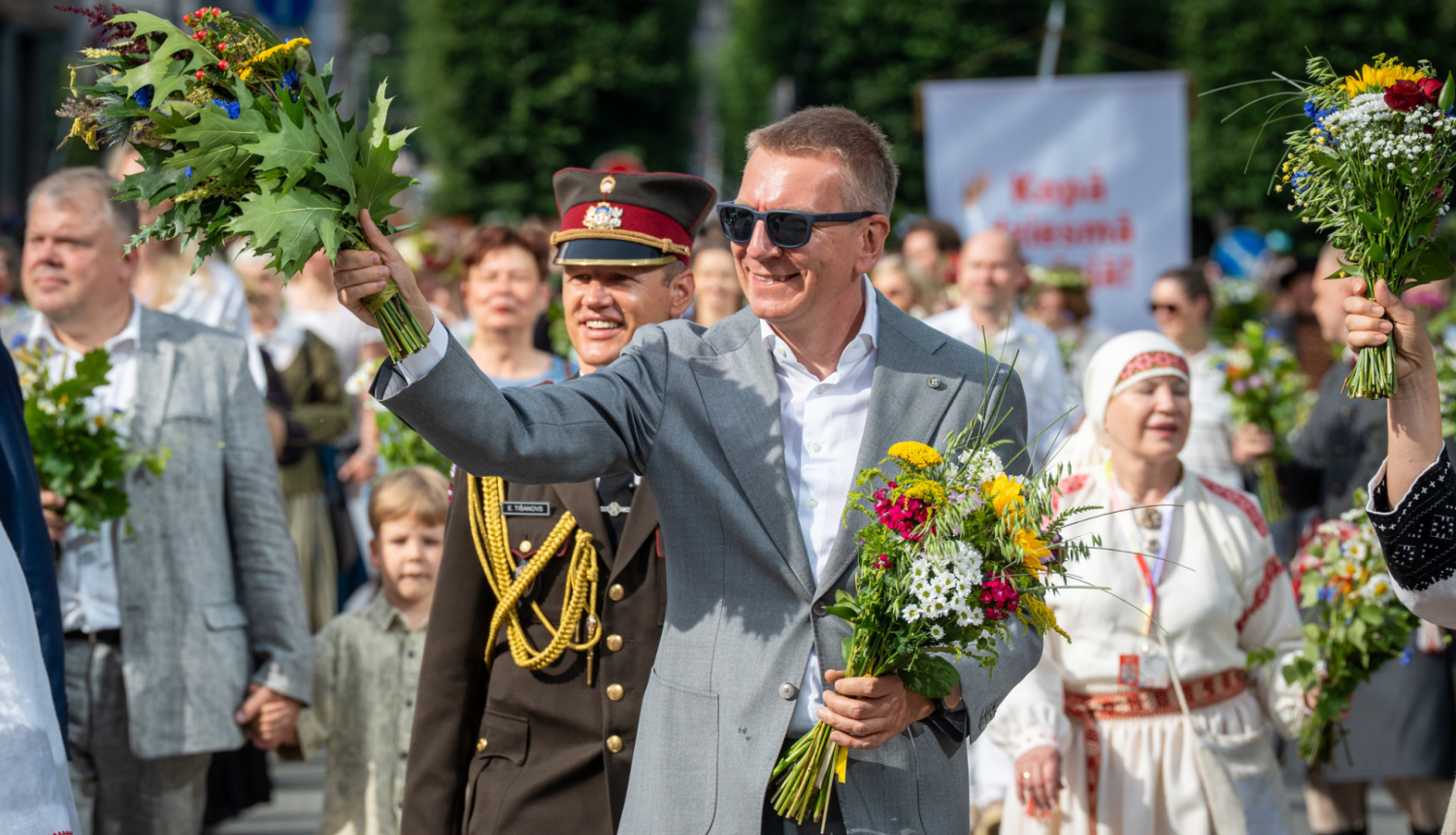 Valsts prezidents sveic Skolu jaunatnes dziesmu svētku dalībniekus