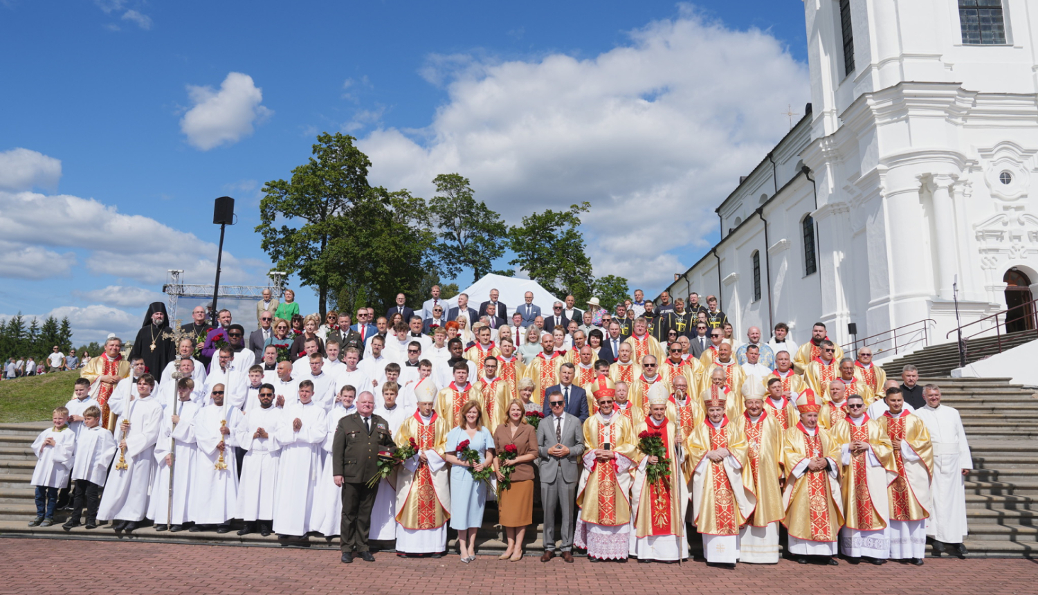 Valsts prezidents Edgars Rinkēvičs piedalās Vissvētākās Jaunavas Marijas debesīs uzņemšanas svētku Svētajā Misē Aglonā