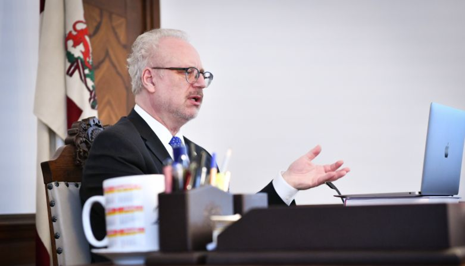 Valsts prezidents sarunā ar Vācijas prezidentu runā par prāmju nodrošināšanu kravas automašīnām