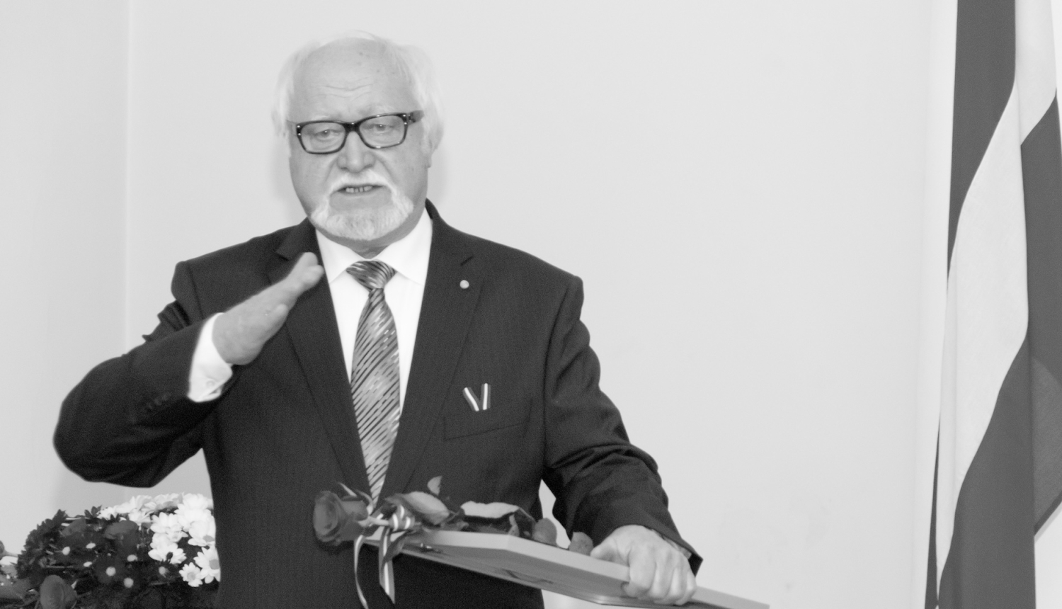 Jānis Streičs saņem MK atzinību