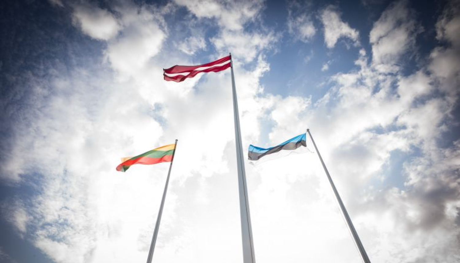 Baltijas valstu prezidenti Rīgā apspriedīs NATO samita rezultātus un reģionālos projektus