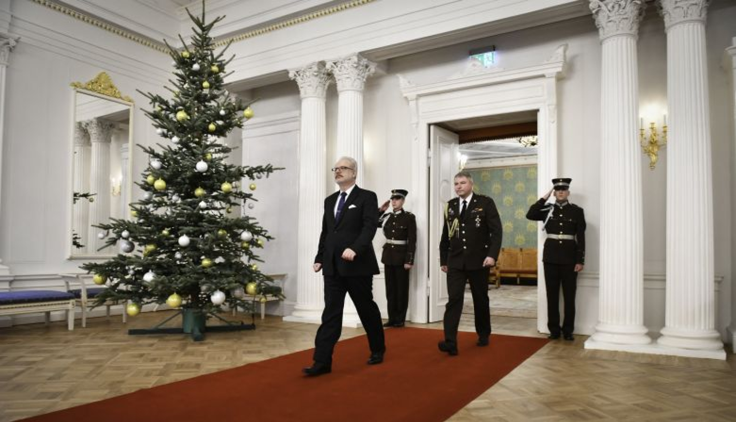 Valsts prezidents akreditē ārvalstu vēstniekus Latvijā