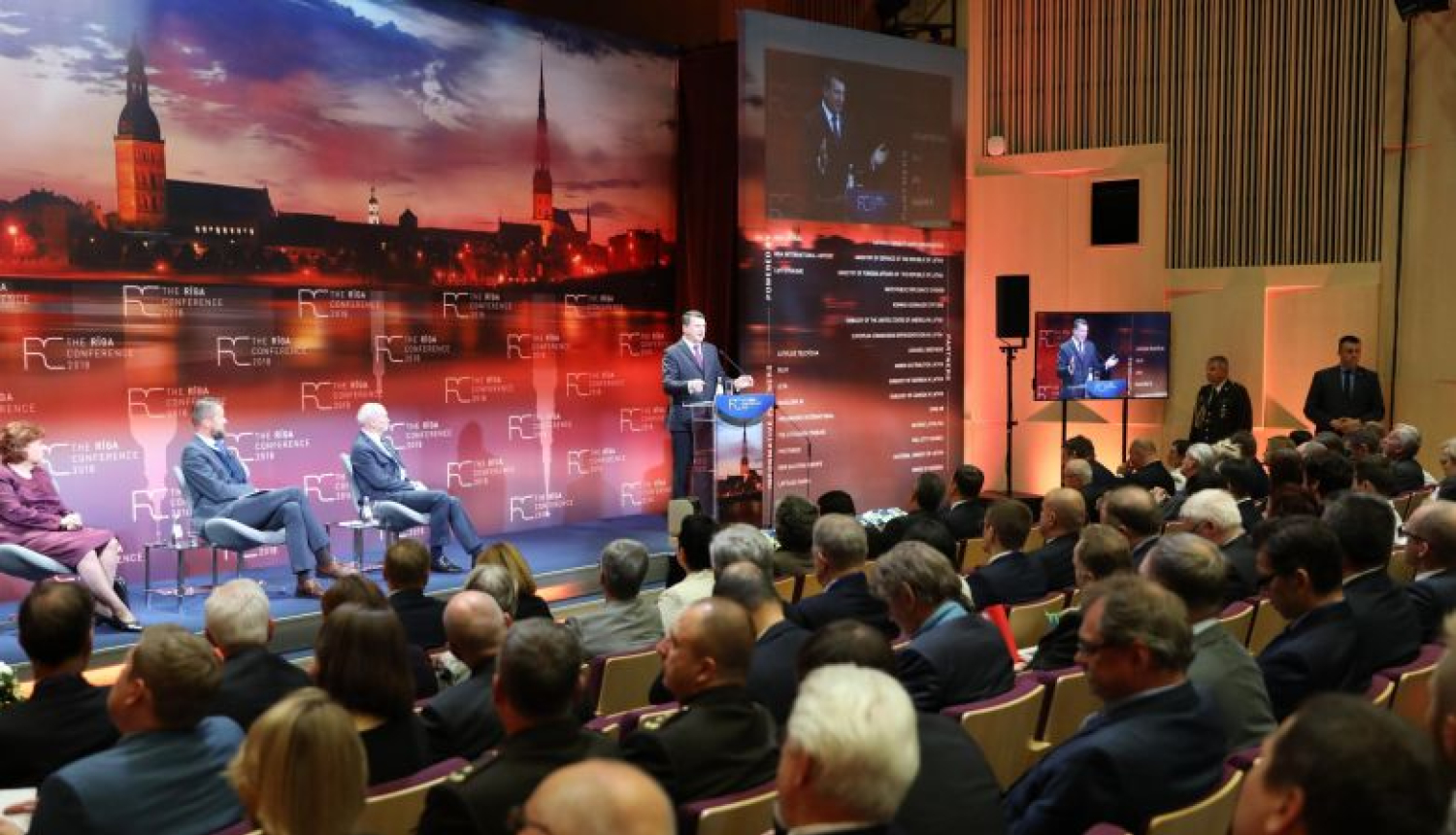 Valsts prezidents: brīvība, taisnīgums, cieņa pret visiem cilvēkiem - tās ir Amerikas vērtības, tās ir Eiropas vērtības, tās ir Latvijas vērtības, kas kopīgiem spēkiem ir jāsaglabā un jāaizsargā