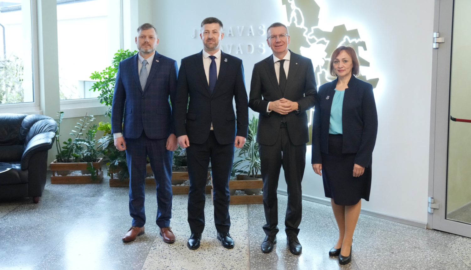 Valsts prezidents Edgars Rinkēvičs darba vizītē apmeklē Jelgavas novadu