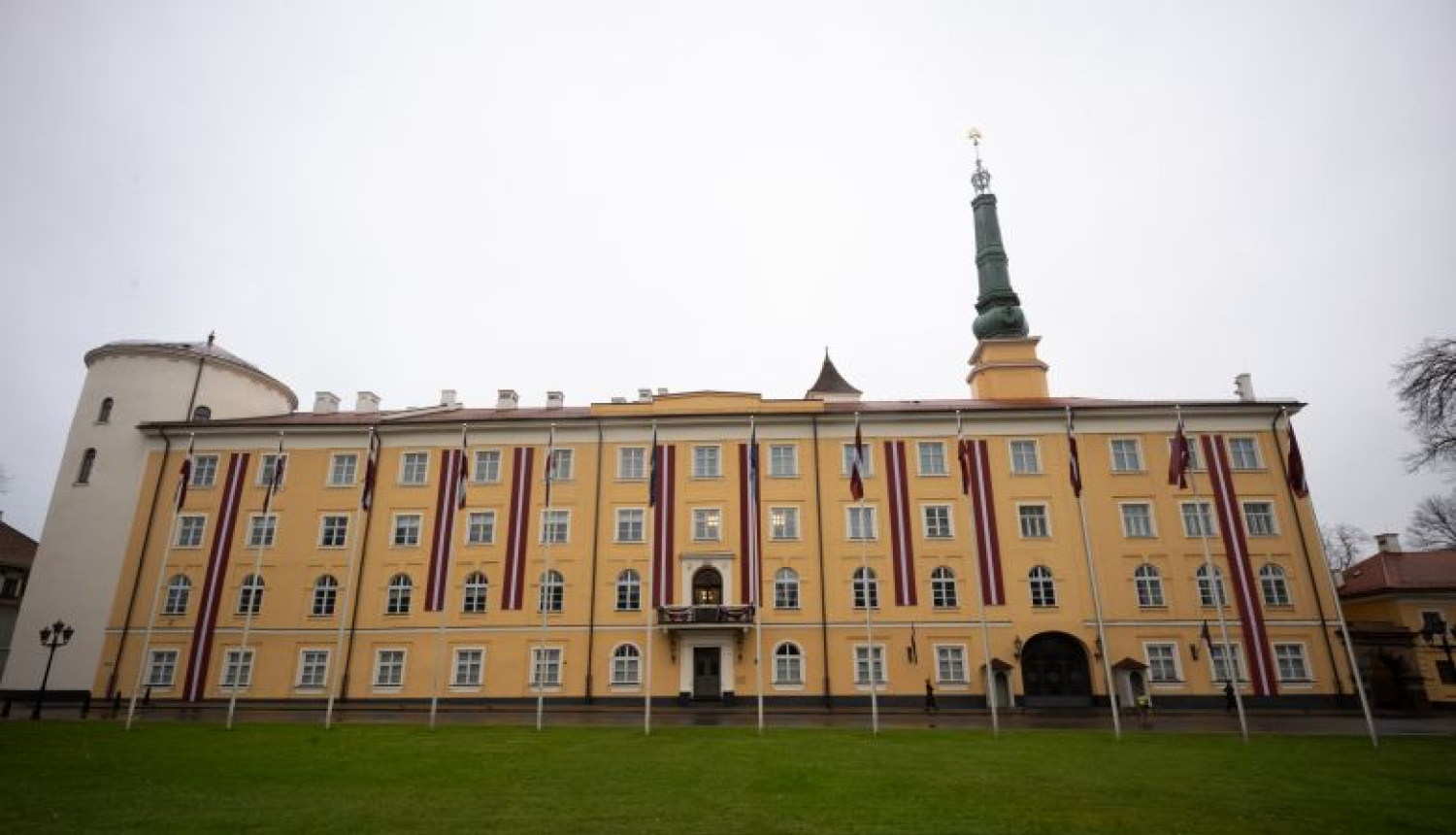 Valsts prezidenta kanceleja rosina Saeimu Valsts prezidenta atalgojumam 2021. gadā nepiemērot ikgadējo indeksāciju