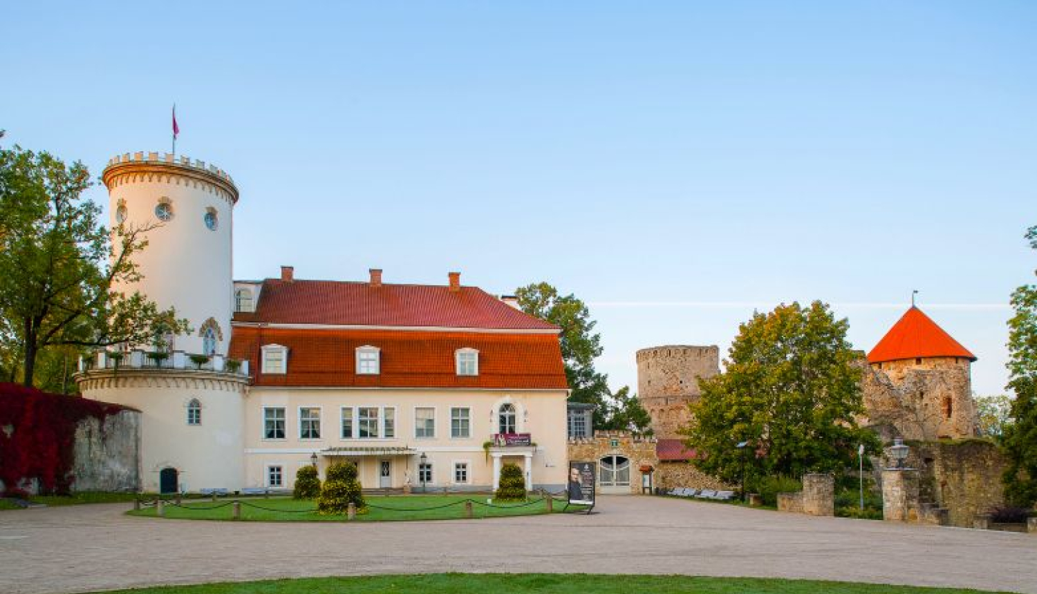 Valsts prezidents turpina latviešu kultūrtelpas iepazīšanu Vidzemē