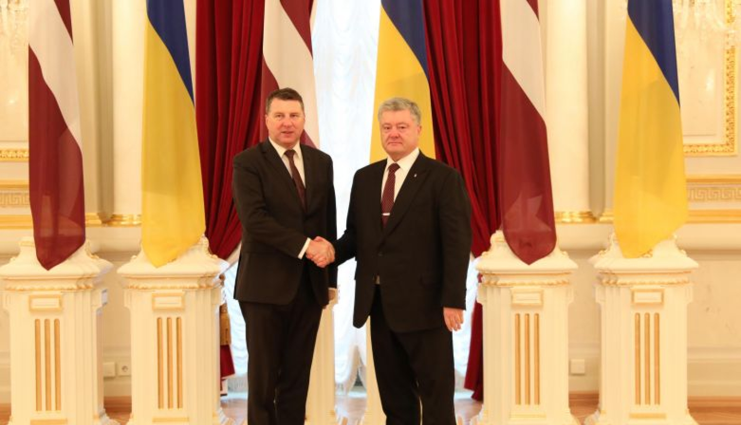 Valsts prezidents Raimonds Vējonis tiekas ar Ukrainas prezidentu Petro Porošenko