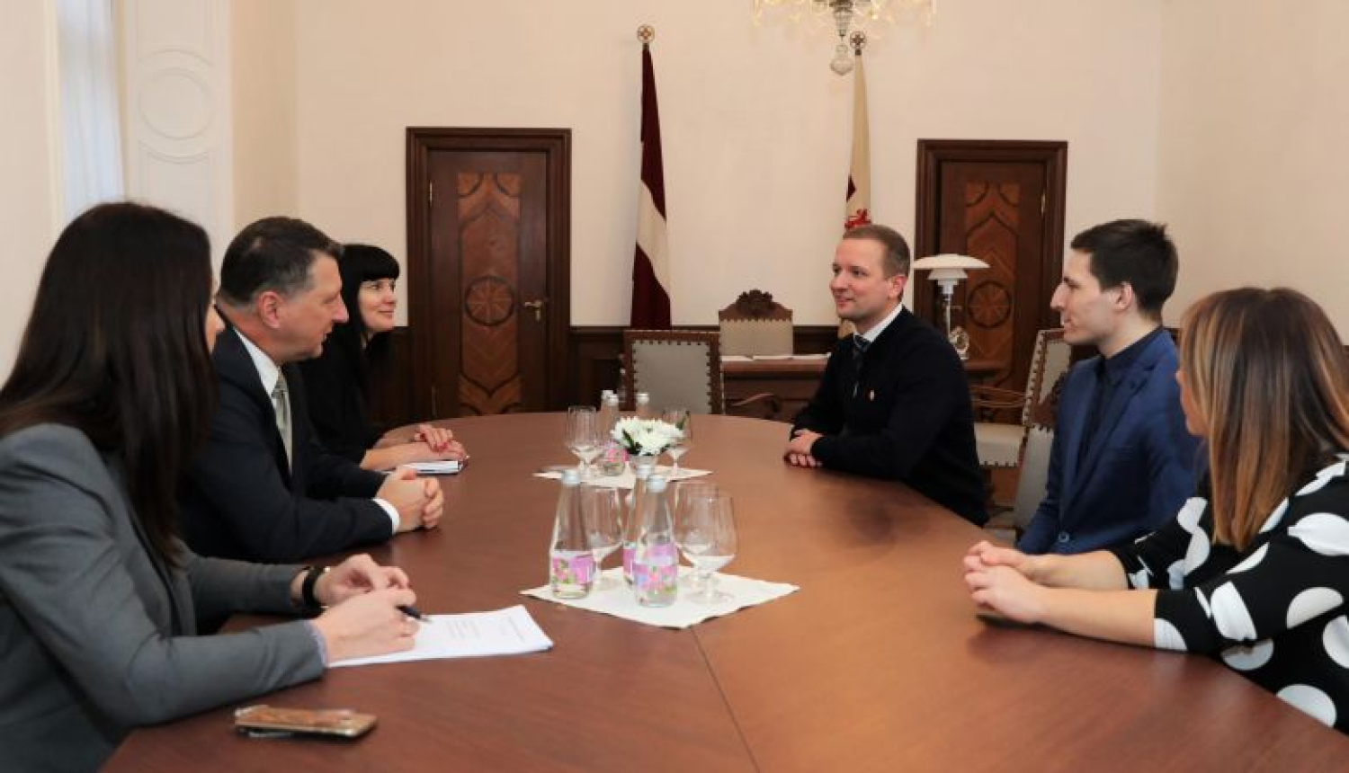 Valsts prezidents Rīgas pilī tiekas ar Iespējamās misijas pārstāvjiem