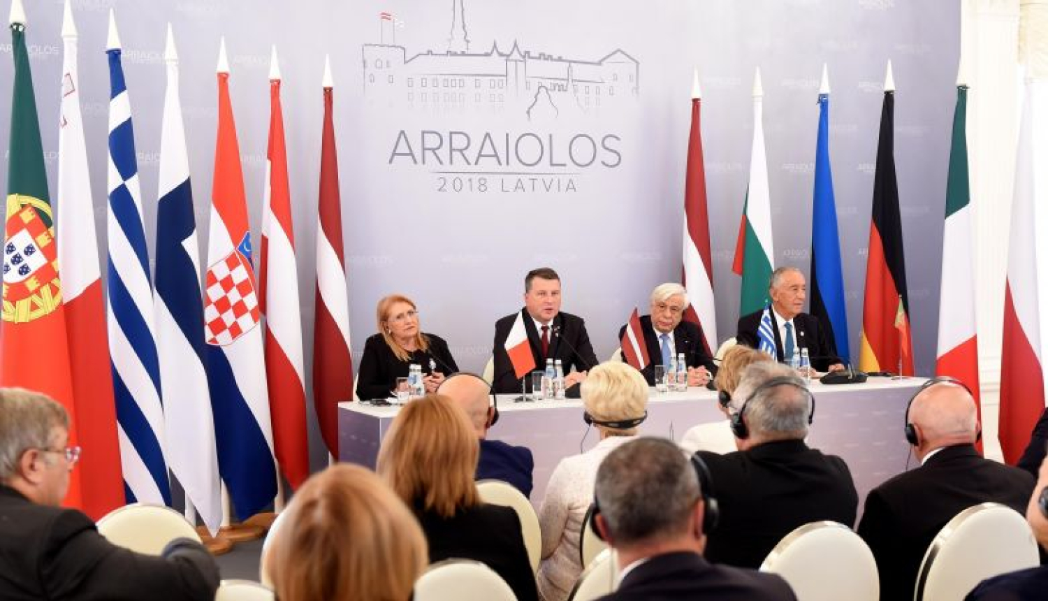 Valsts prezidenta Raimonda Vējoņa preses paziņojums pēc Arajološas grupas prezidentu tikšanās