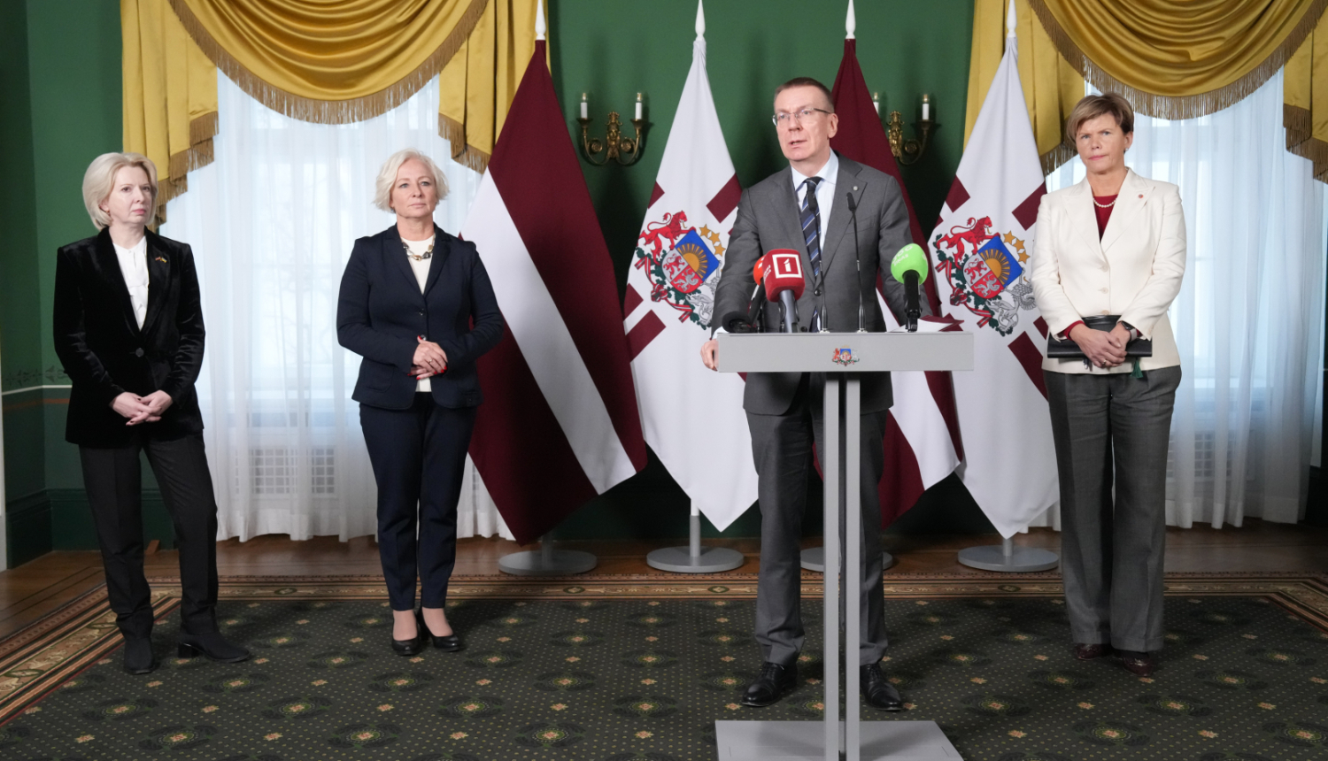 Valsts prezidenta Edgara Rinkēviča tikšanās ar ārpolitikas īstenošanā iesaistītajām valsts augstākajām amatpersonām