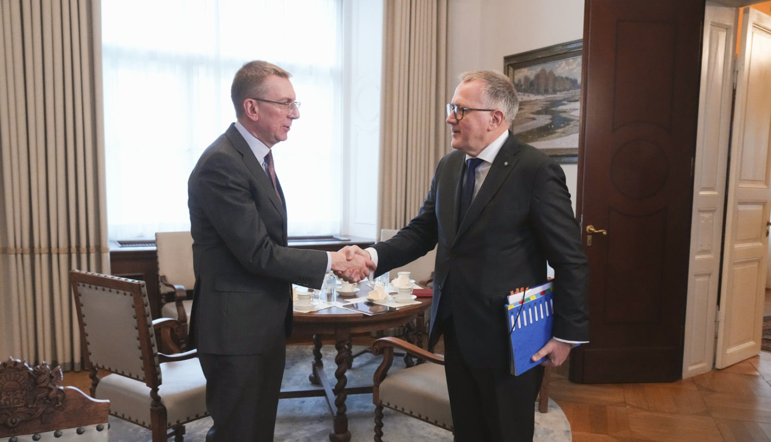 Valsts prezidents aicina finanšu ministru nekavēties ar publisko iepirkumu sistēmas pārskatīšanu