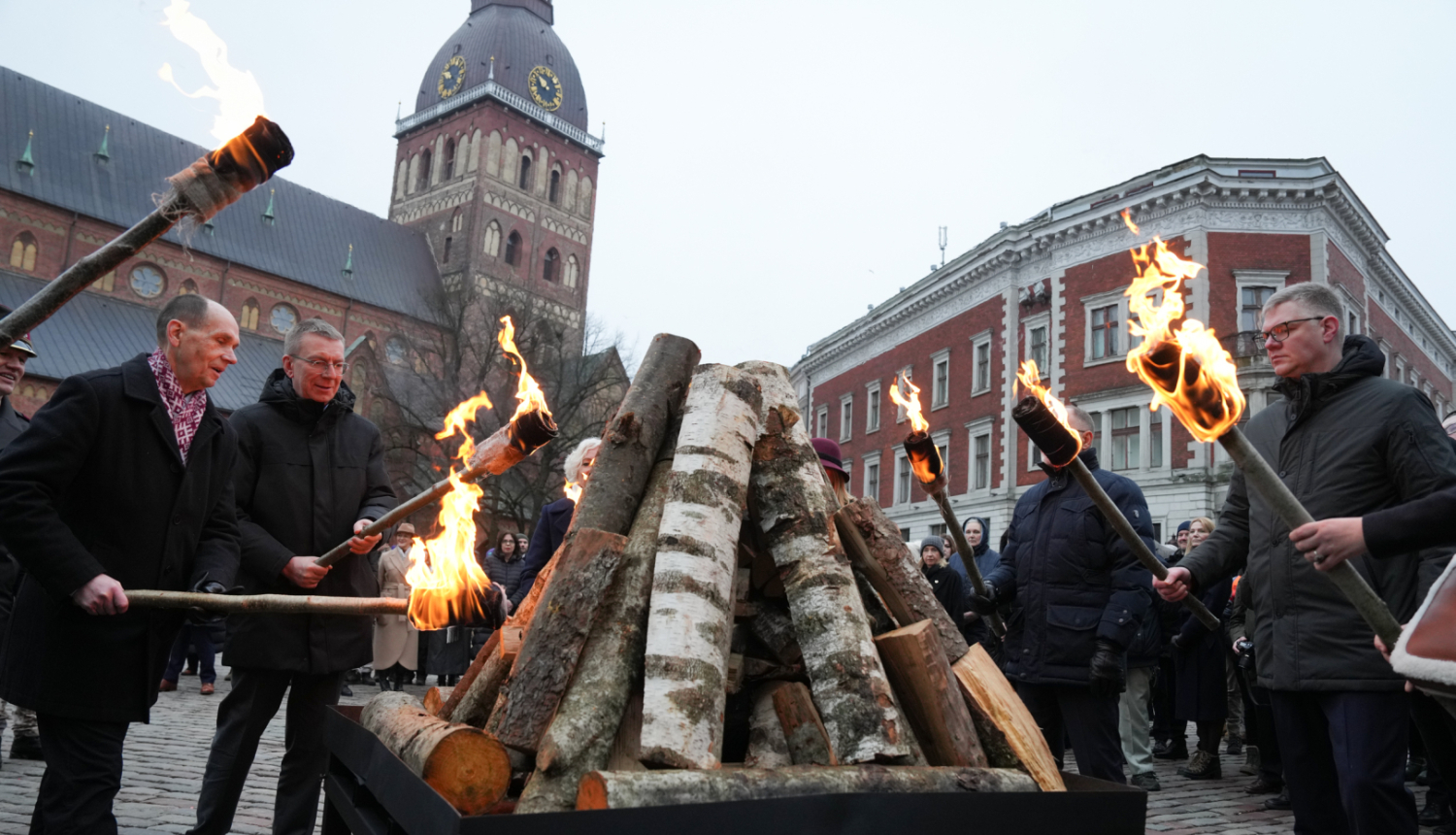 Valsts prezidenta Edgara Rinkēviča dalība 1991. gada barikāžu atceres ugunskura iedegšanā