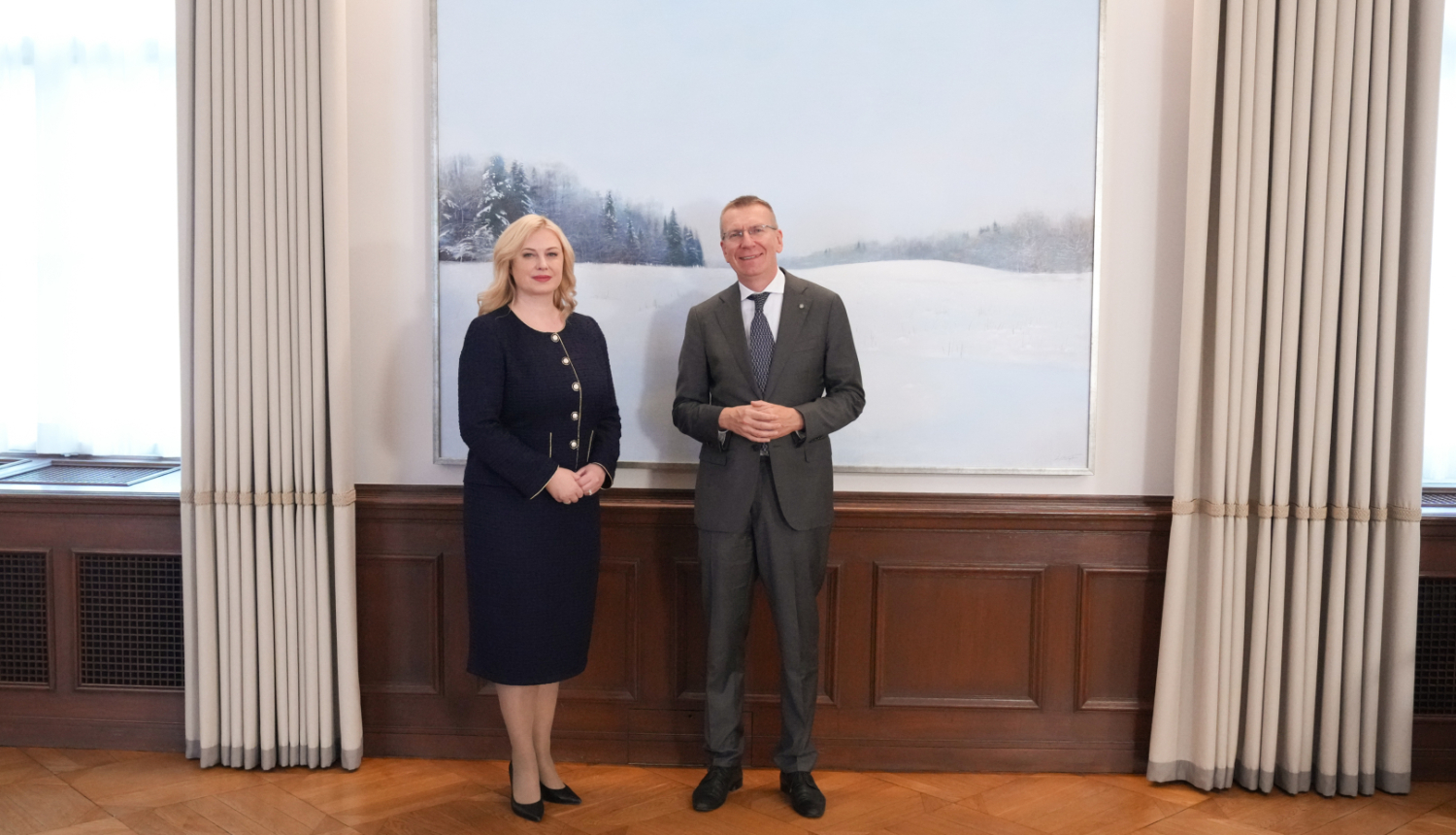 Valsts prezidents Edgars Rinkēvičs Rīgas pilī tiekas ar Satversmes tiesas priekšsēdētāju Irēnu Kucinu