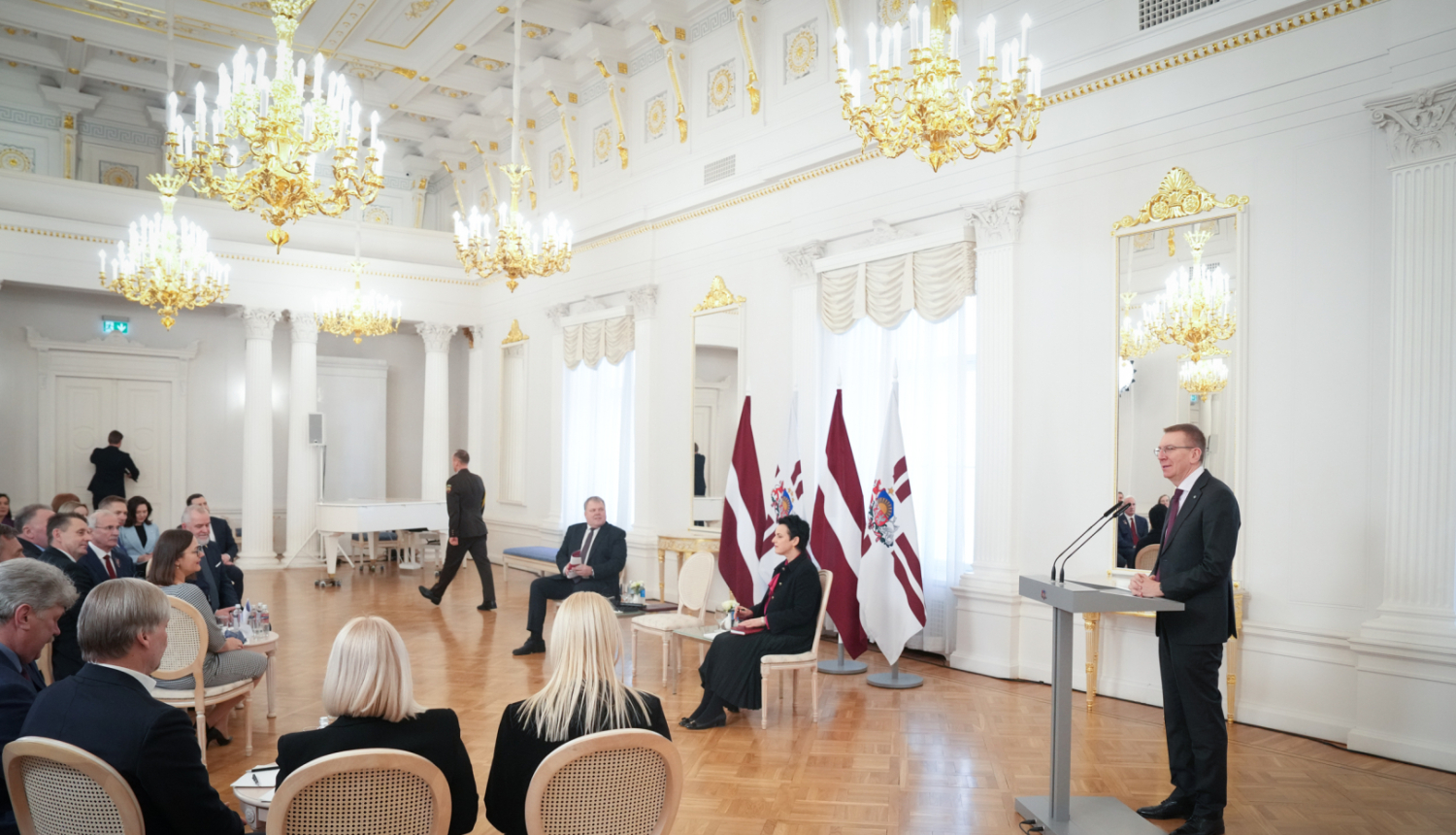 Valsts prezidents tiekas ar Latvijas pašvaldību pārstāvjiem