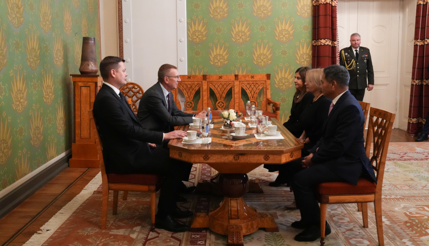 Ārkārtējo un pilnvaroto ārvalstu vēstnieku akreditācija