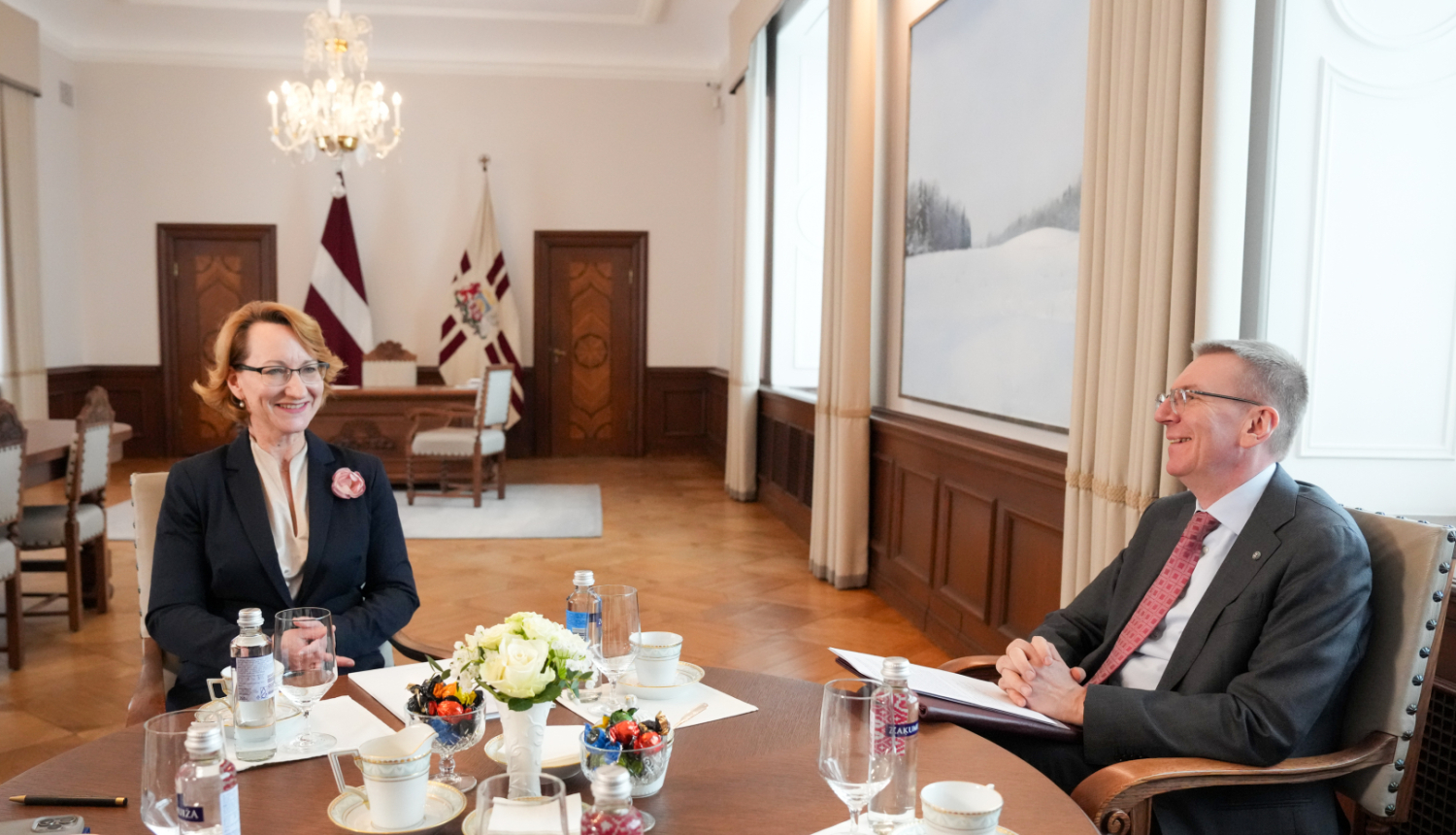 Valsts prezidents Edgars Rinkēvičs tiekas ar izglītības un zinātnes ministri Daci Melbārdi