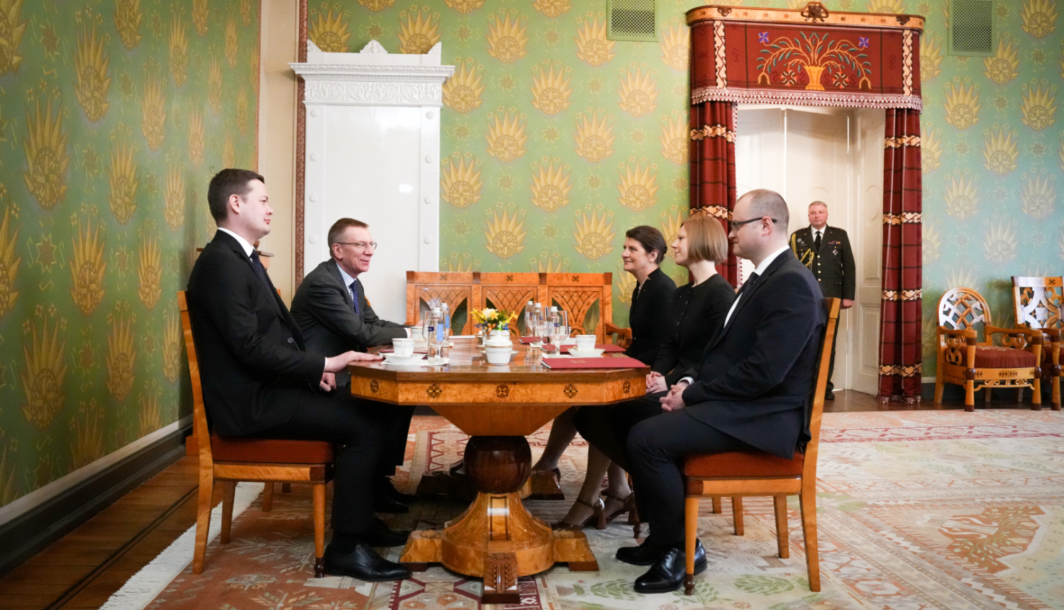 Latvijas Republikas ārkārtējo un pilnvaroto vēstnieku ārvalstīs akreditācija