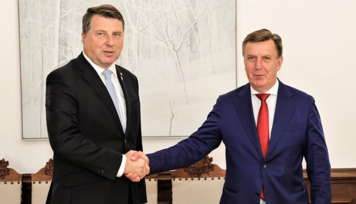 Valsts prezidents ar Ministru prezidentu pārrunā izglītības reformas virzību