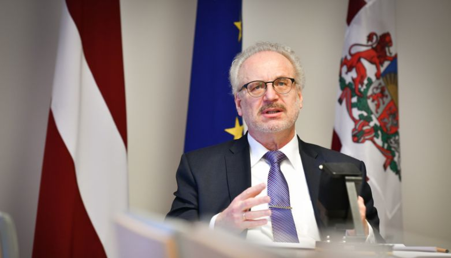 Valsts prezidents: vakcinācijas procesam jānorit maksimāli ātri – divu mēnešu laikā no attiecīgā daudzuma vakcīnu piegādes brīža lielākajai daļai sabiedrības ir jābūt iespējai saņemt pirmo vakcīnu