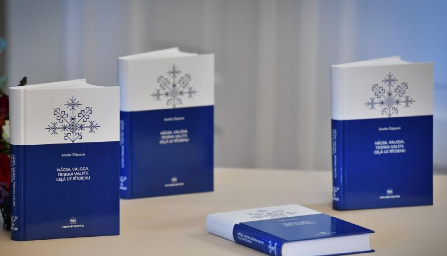 Valsts prezidents Egils Levits piedalījās Satversmes tiesas priekšsēdētājas vietnieces Sanitas Osipovas grāmatas atvēršanā