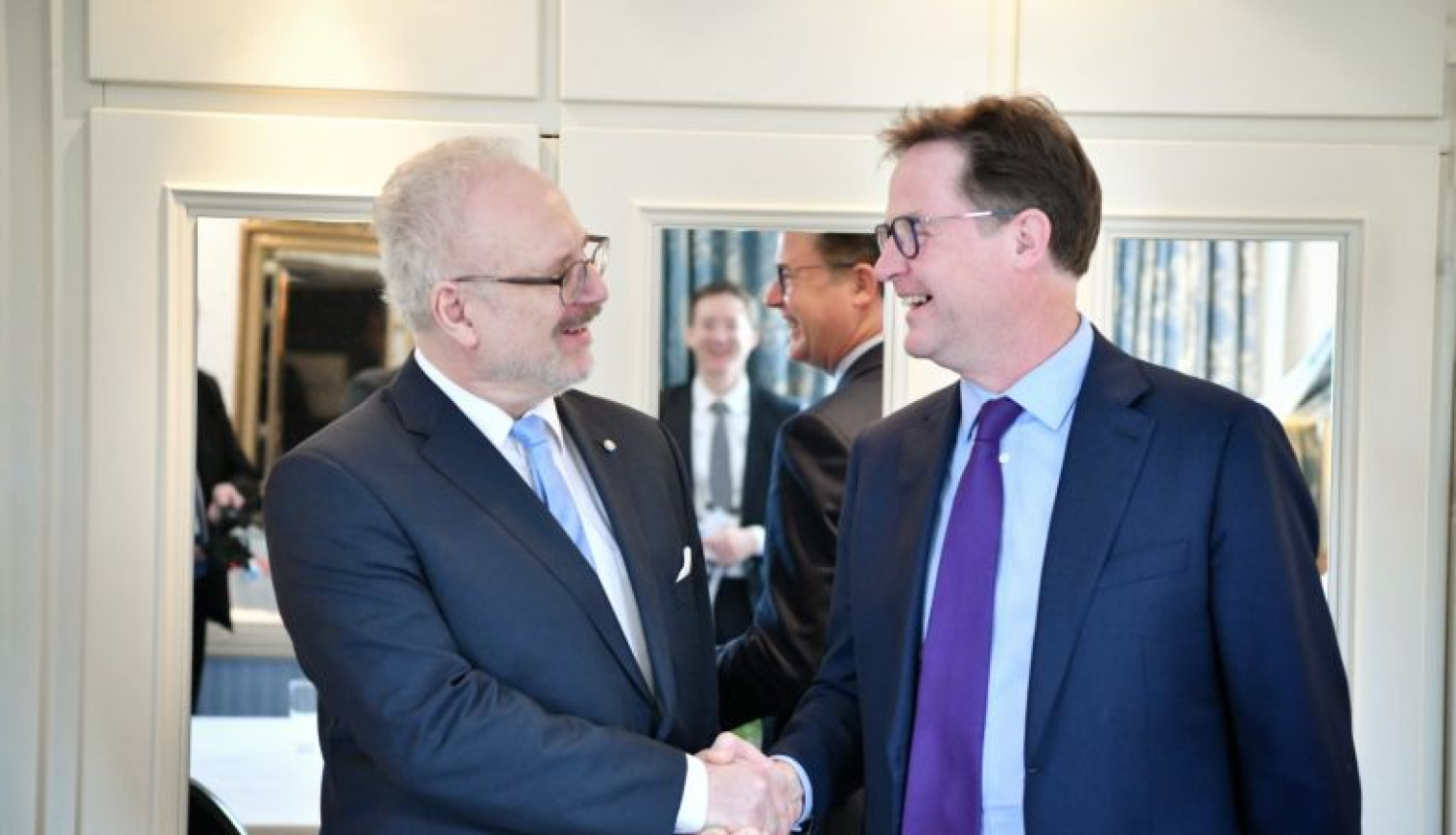 Valsts prezidents ar Facebook, Google un Microsoft pārstāvjiem pārrunā digitālo tehnoloģiju ietekmi un starptautisku regulējumu nepieciešamību