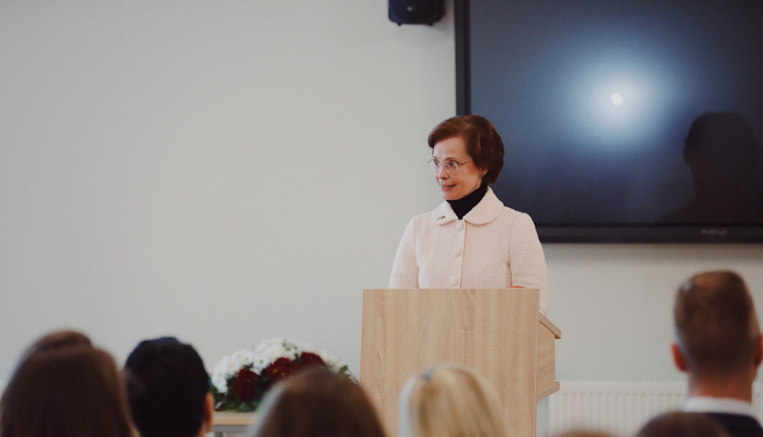 09.11.2022. Andras Levites uzruna Nacionālajā rehabilitācijas centrā “Vaivari” tiekoties ar ārstniecības iestāžu speciālistiem no Ukrainas. Foto autors: Dāvis Doršs, Valsts prezdienta kanceleja,