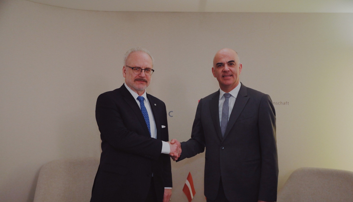 19.01.2023. Valsts prezidents Egils Levits Davosā tiekas ar Šveices Konfederācijas prezidentu Alēnu Bersē . Foto autors: Dāvis Doršs, Valsts prezidenta kanceleja. 