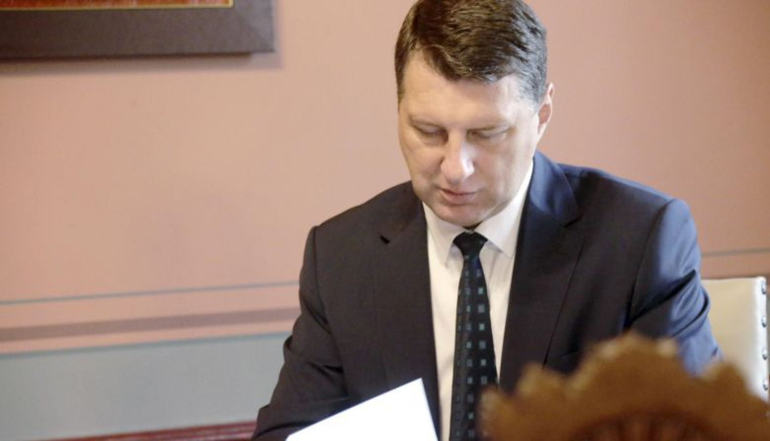 Valsts prezidents izskatījis 17 notiesāto personu apžēlošanas lūgumus