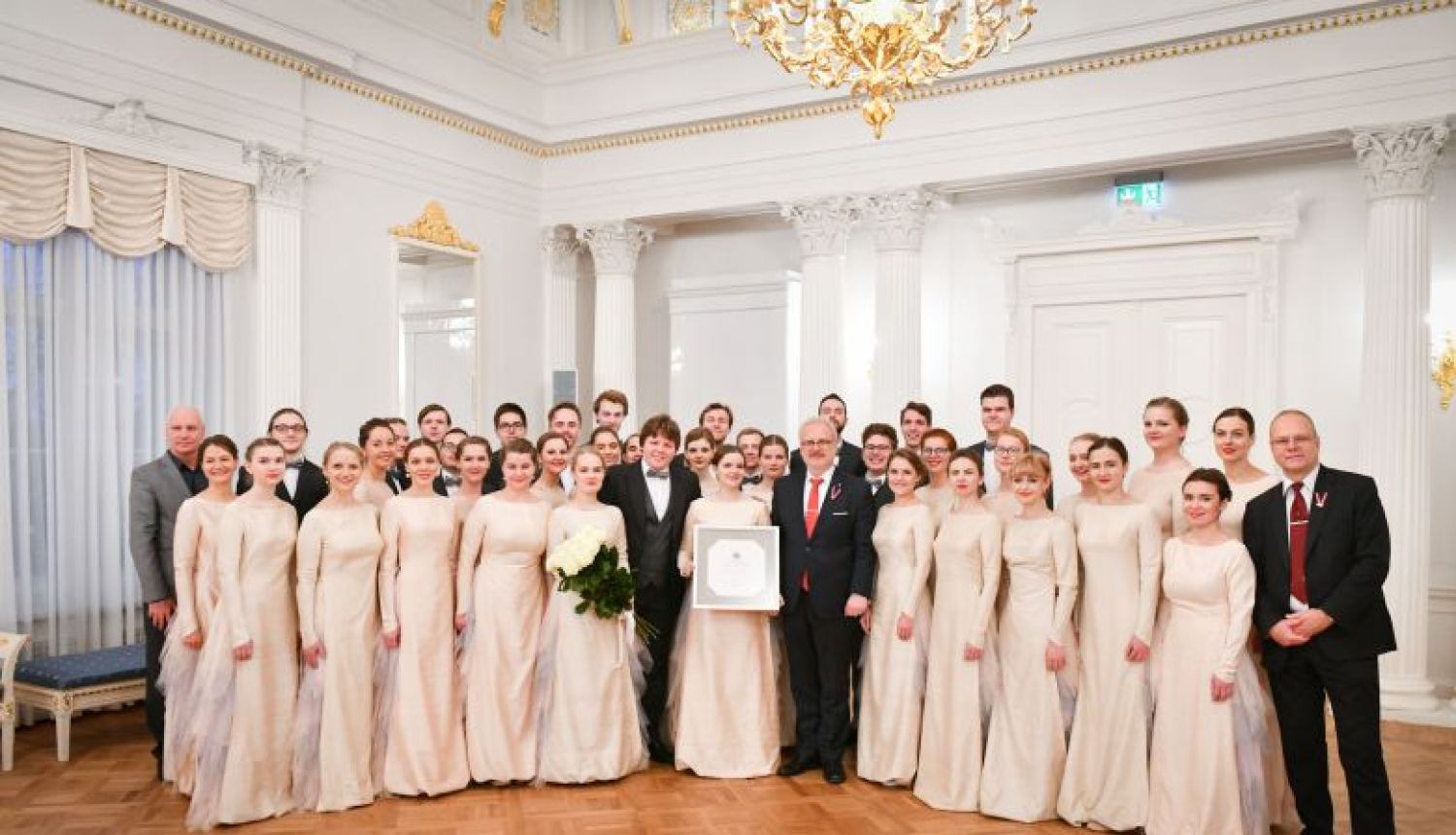 Valsts prezidenta Egila Levita uzruna jauniešu korim “Kamēr…” par trīsreiz iegūto Eiropas kormūzikas balvu Grand Prix