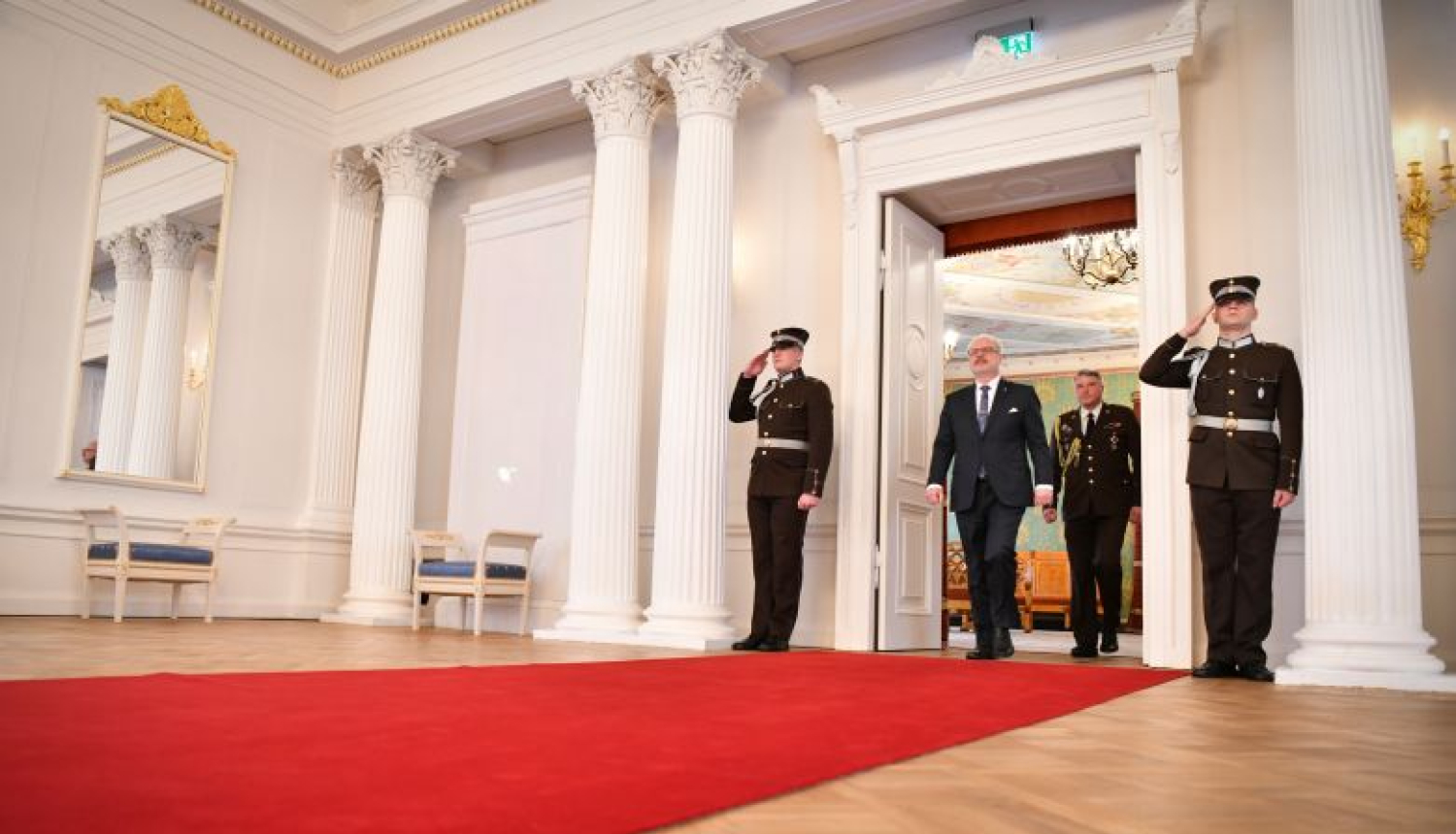 Valsts prezidents akreditē ārvalstu vēstniekus Latvijā