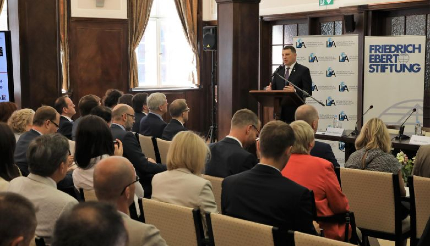 Valsts prezidents: ir laiks aktīvi rīkoties hibrīdo apdraudējumu novēršanai