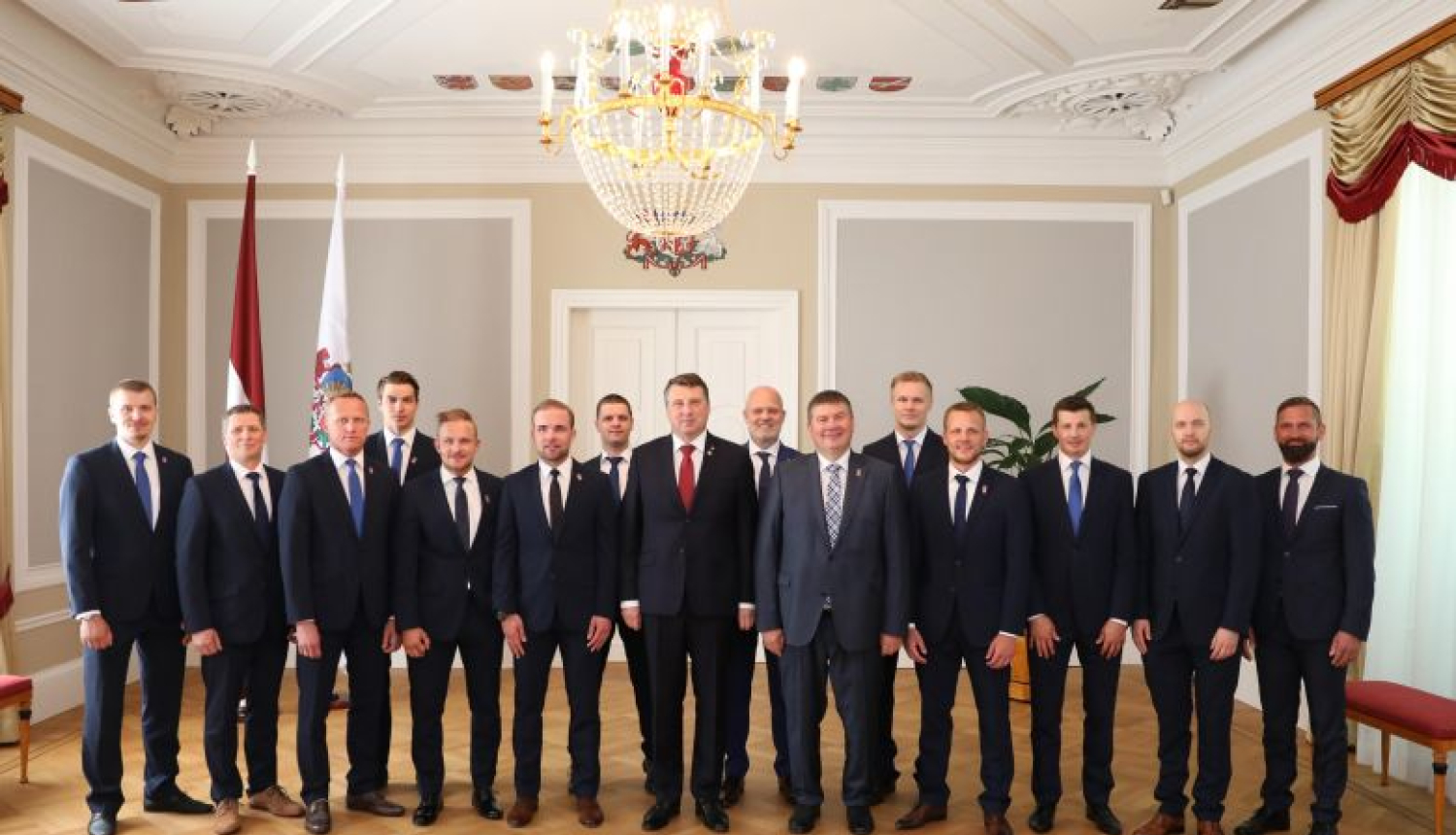 Valsts prezidents tiekas ar Latvijas hokeja izlasi