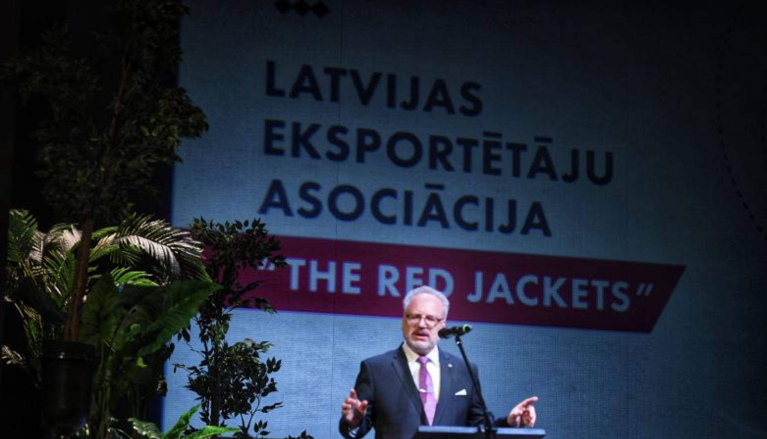 Valsts prezidenta Egila Levita uzruna Latvijas eksportējošo uzņēmumu apbalvošanas ceremonijā “The Red Jackets” Valmieras Drāmas teātrī