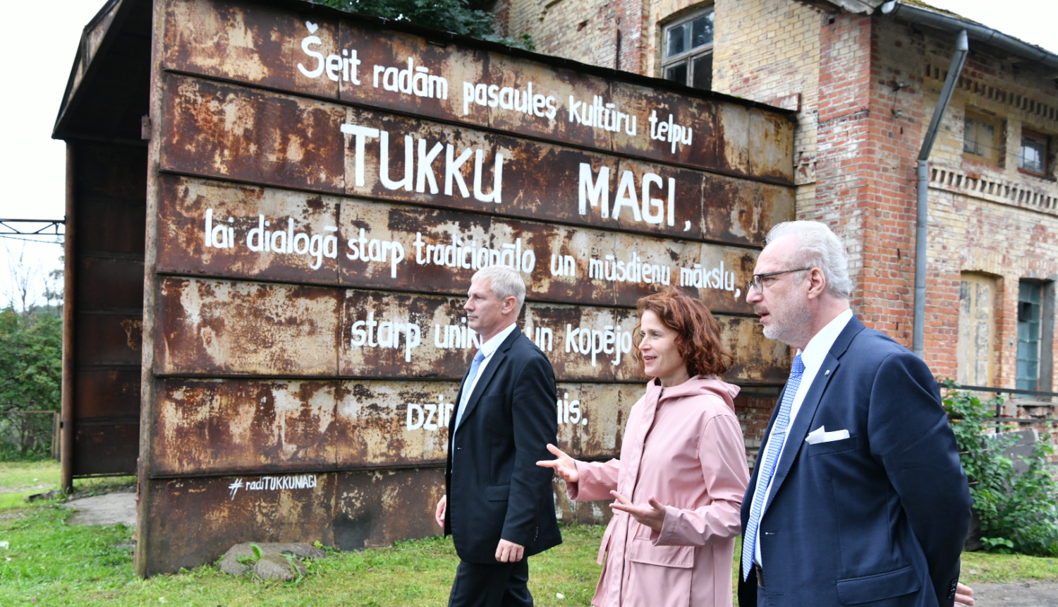 Valsts prezidents Tukumā apmeklē topošo pasaules kultūras centru “Tukku Magi”