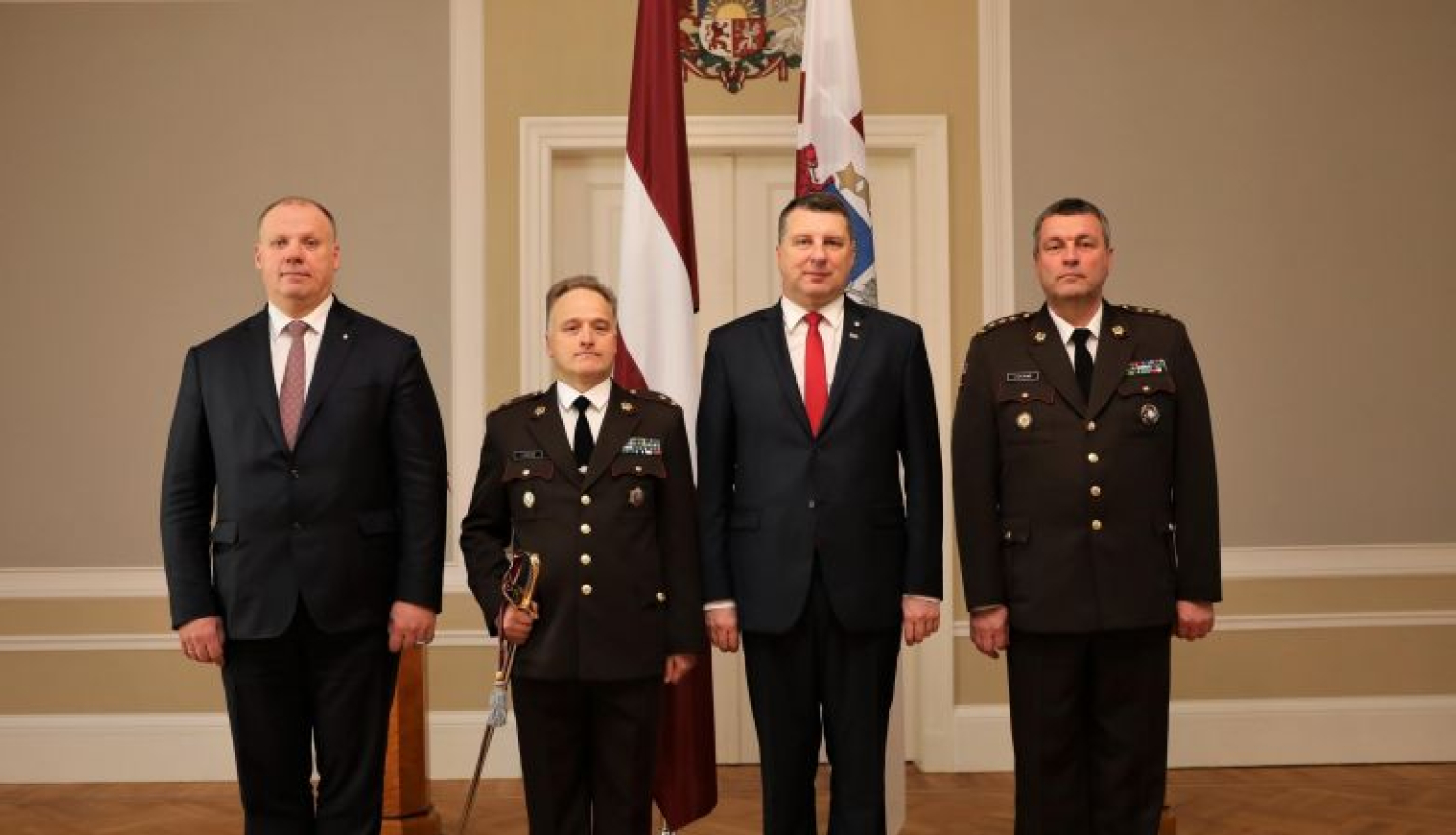 Valsts prezidents svinīgā ceremonijā Rīgas pilī pasniedz brigādes ģenerāļa pakāpi Imantam Ziediņam