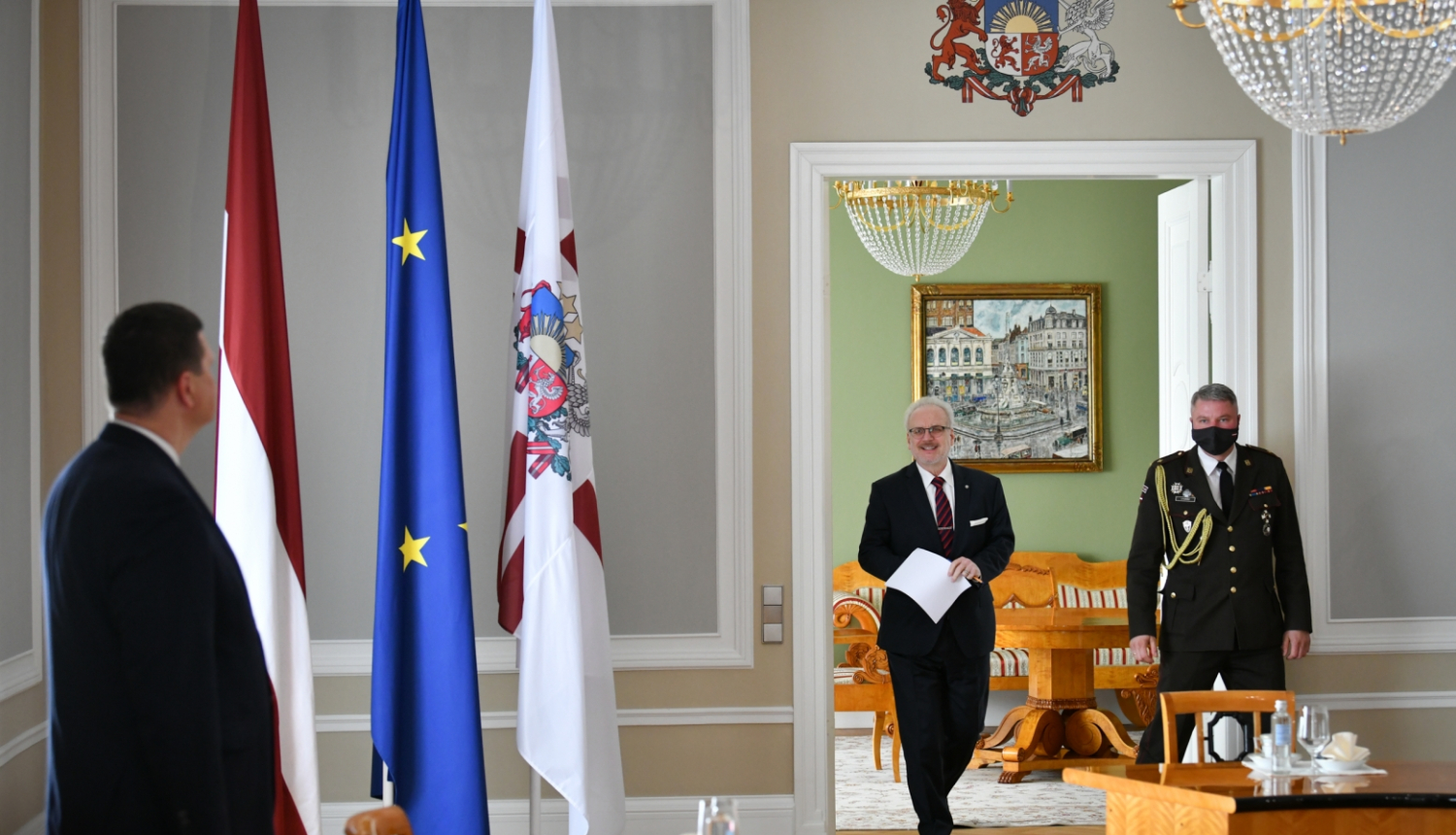 Sarunas dalībnieki Rīgas pils Ģerboņu zālē