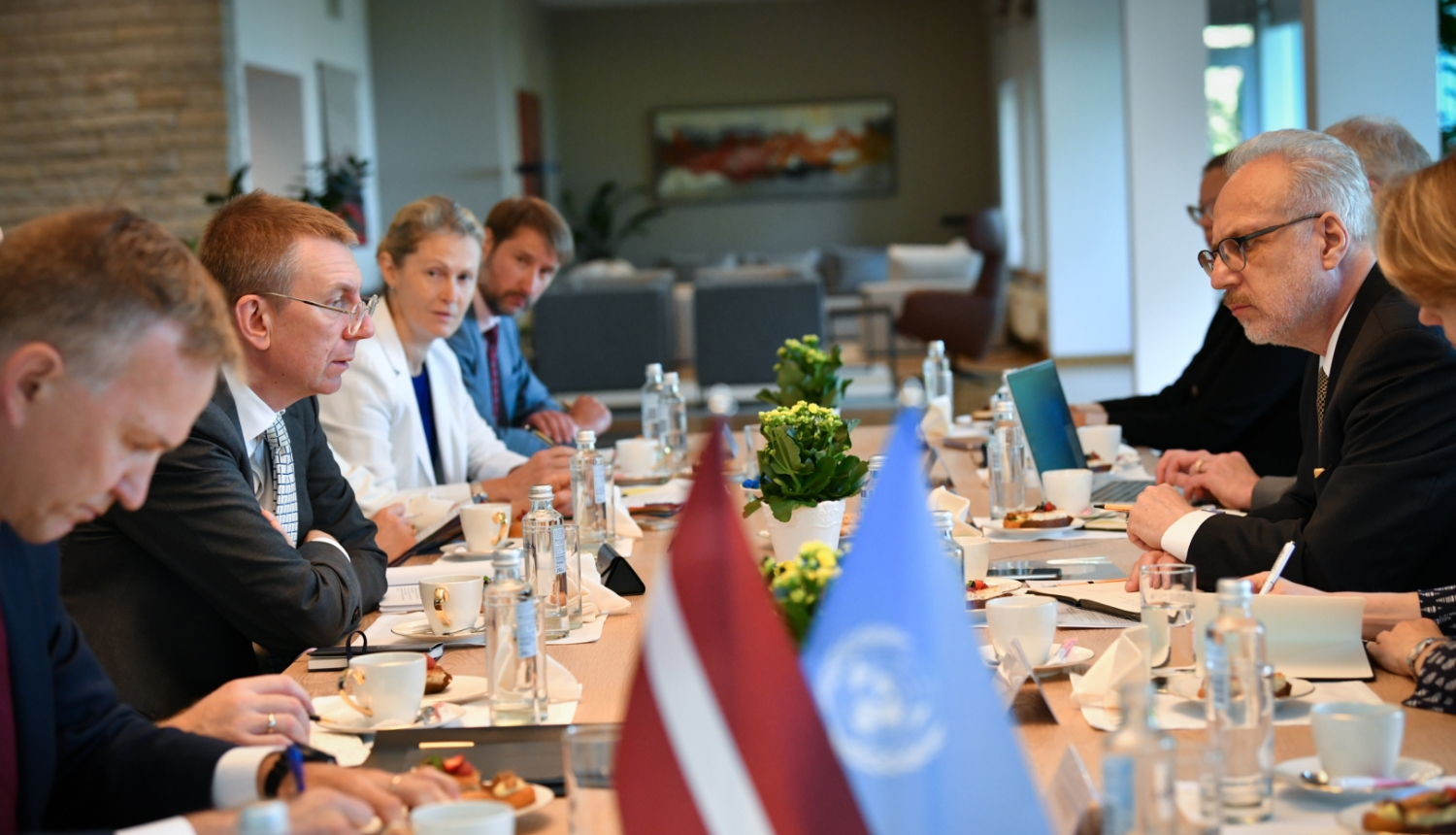 Valsts prezidents Egils Levits pārrunā Latvijas intereses Apvienoto Nāciju Organizācijā  2022. gada 21. jūlijā Jūrmalas rezidencē