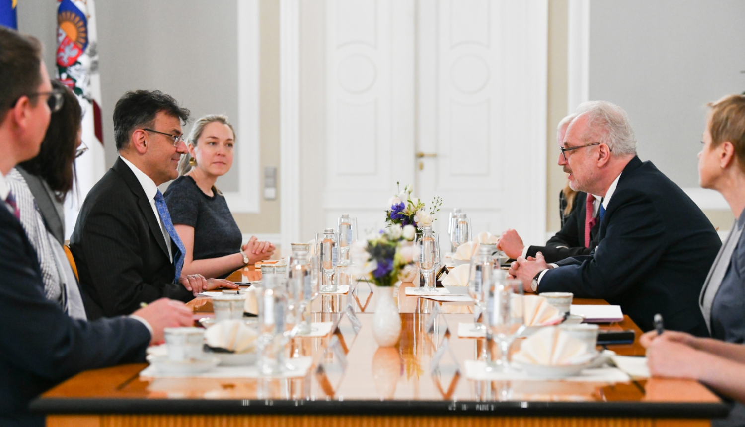  Trīs jūru iniciatīvas (TJI) Biznesa foruma noslēgumā Valsts prezidents Egils Levits Rīgas pilī tikās ar Google viceprezidentu Karanu Bhatiu (Mr Karan Bhatia)