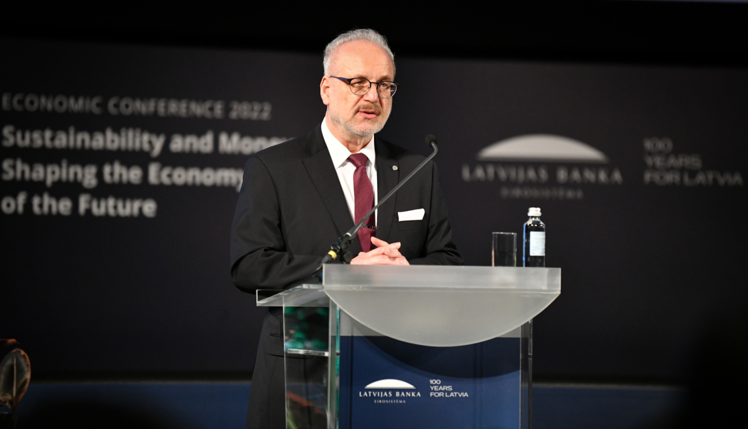 03.11.2022. Valsts prezidents Egils Levits atklāj Latvijas Bankas tautsaimniecības konferenci “Ilgtspēja un nauda: veidojot nākotnes ekonomiku”
