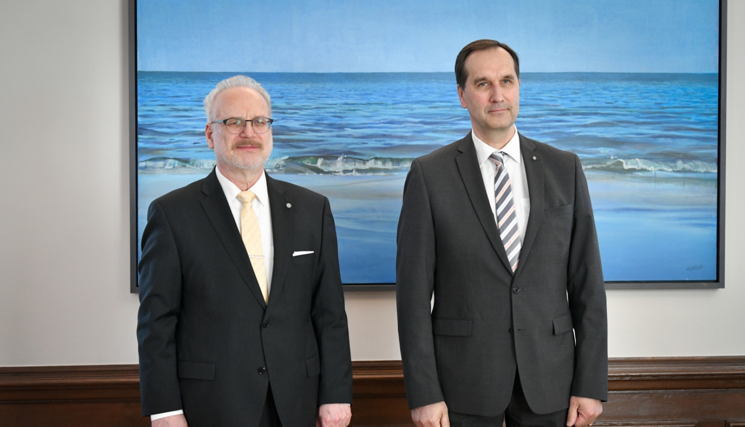 09.05.2023. Valsts prezidents Egils Levits izsaka atzinību vēstniekam Mārim Riekstiņam. 