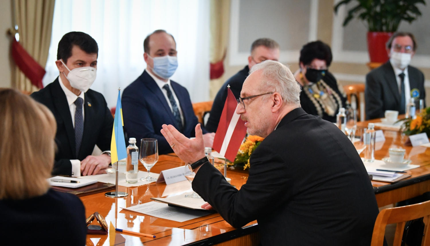 Valsts prezidents Egils Levits tiekas ar ukraiņu diasporu Latvijā 