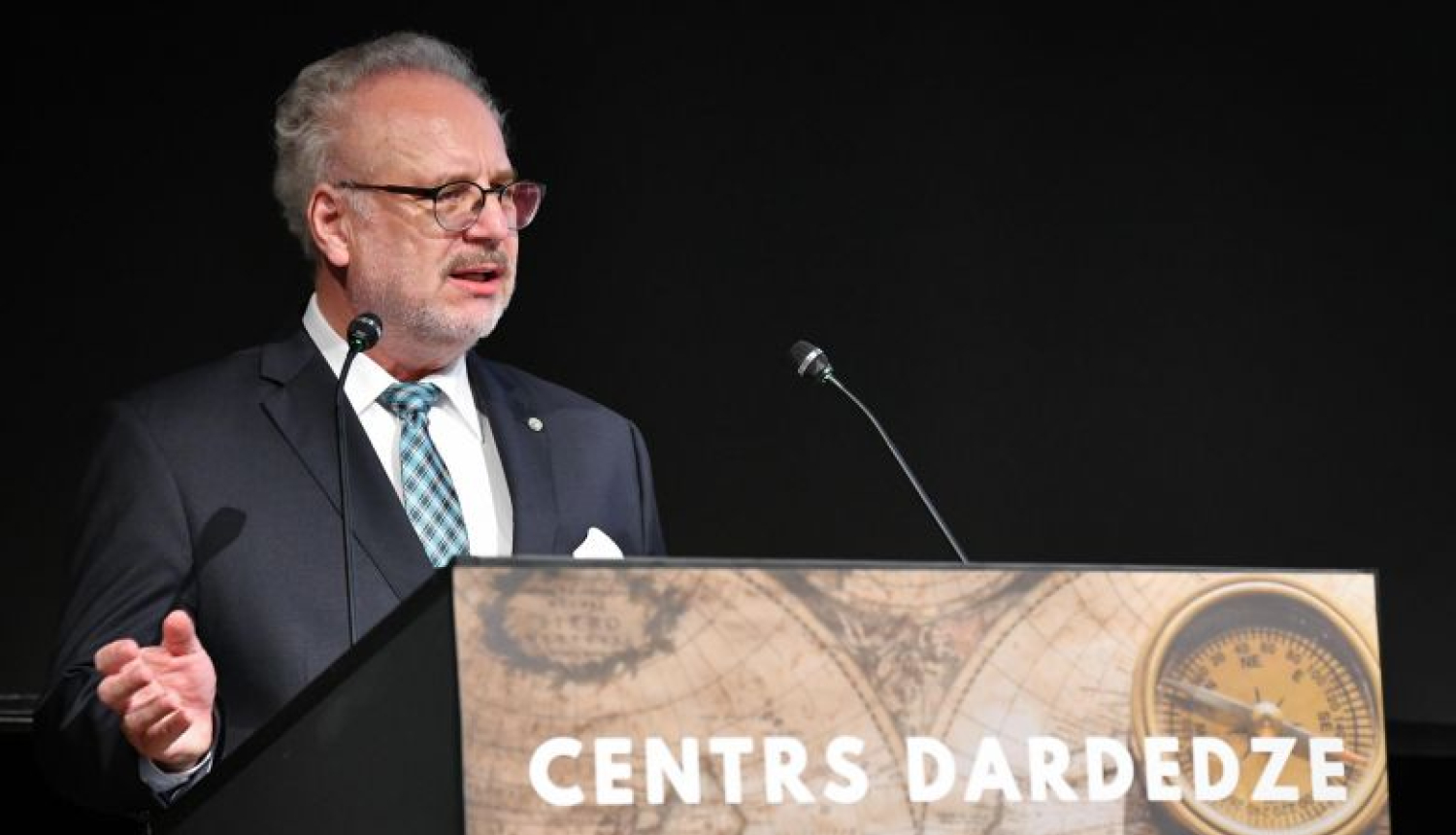 Valsts prezidenta Egila Levita uzruna centra “Dardedze” starptautiskās konferences “Aizej tur – nezin kur? Ceļa meklējumi vardarbības pret bērnu novēršanai” atklāšanā