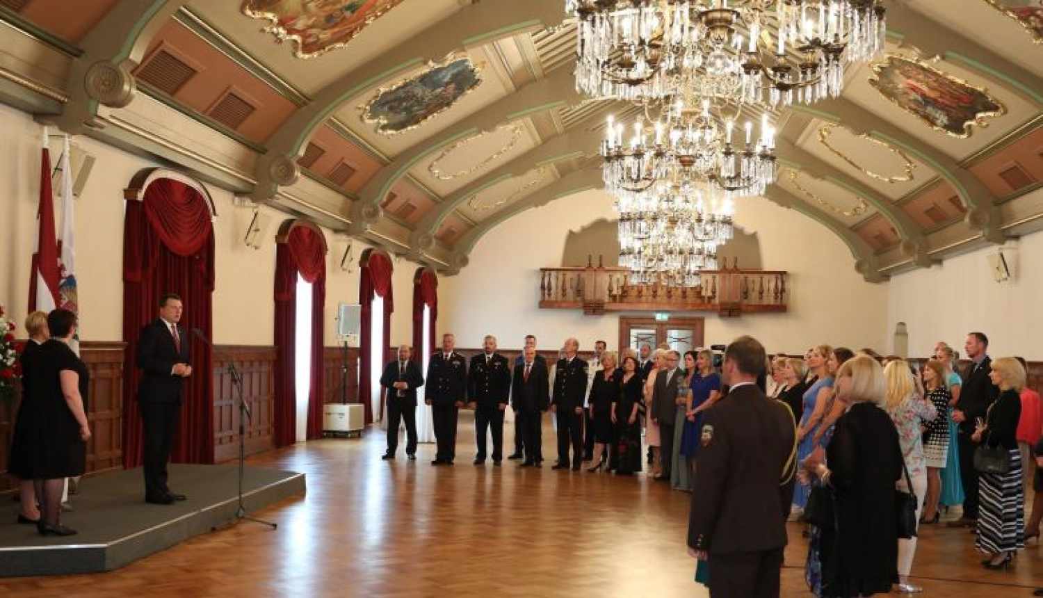 Valsts prezidents Rīgas pilīs sveic XXVI Vispārējo latviešu Dziesmu un XVI Deju svētku organizatorus