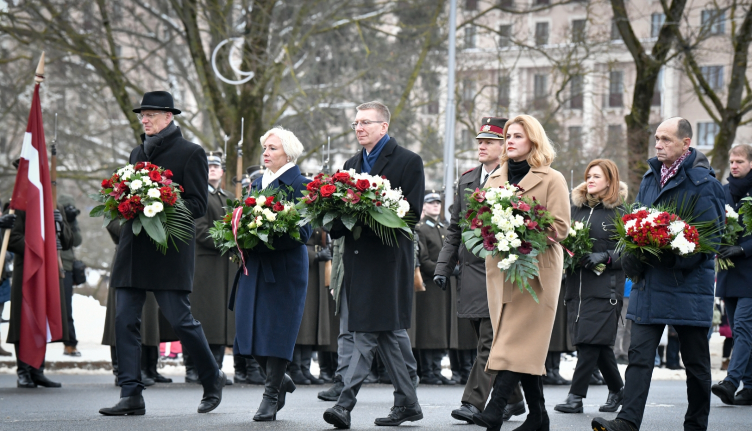 20.01.2024. Ziedu nolikšanas ceremonija pie Brīvības pieminekļa un piemiņas vietās Bastejkalnā, godinot 1991. gada barikāžu aizstāvjus