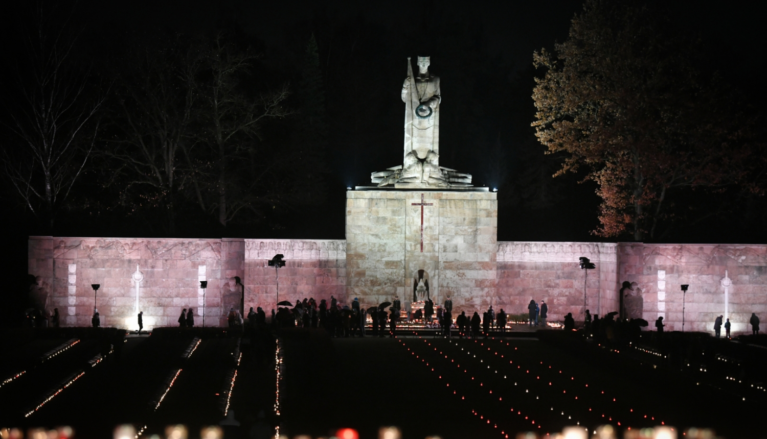 11.11.2023. Valsts prezidenta Edgara Rinkēviča dalība Neatkarības kara vakara jundā Rīgas Brāļu kapos