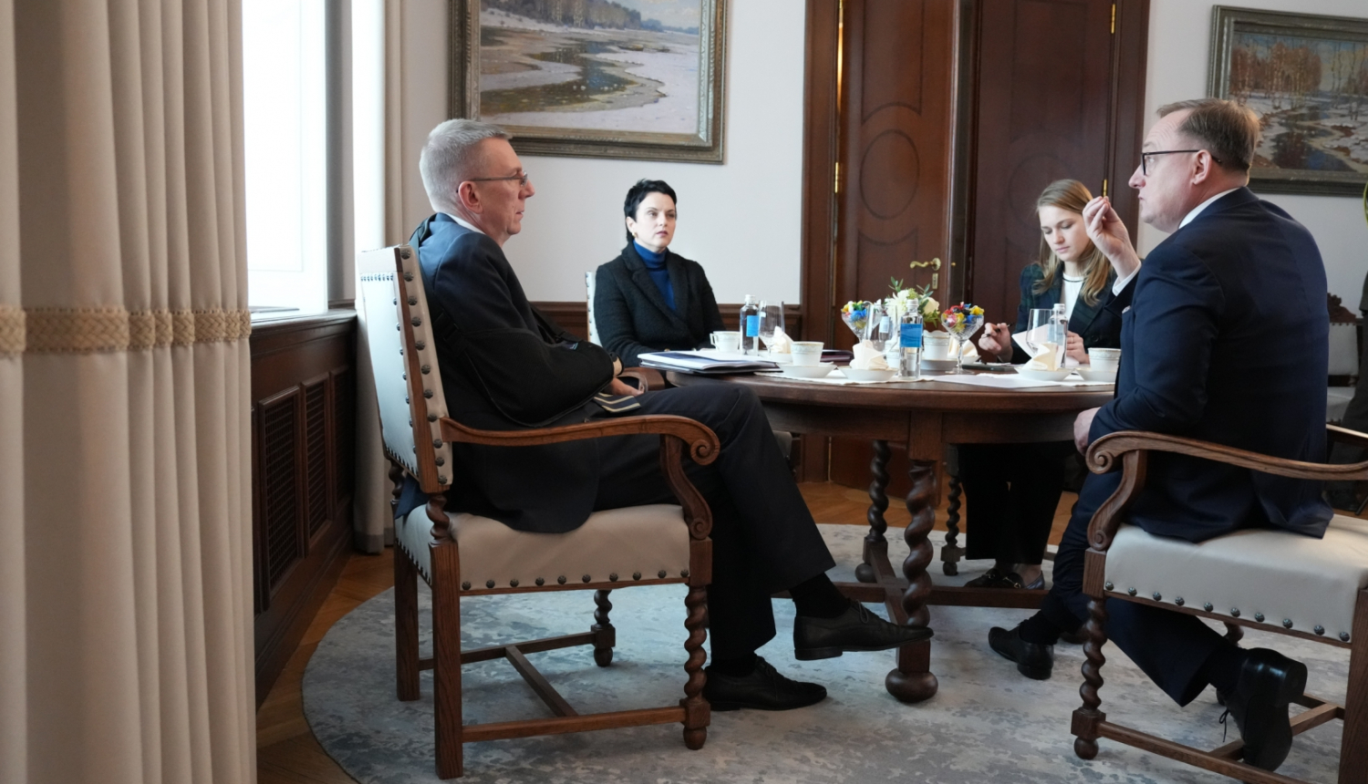 08.10.2024. Valsts prezidenta Edgara Rinkēviča tikšanās ar Latvijas Bankas prezidentu Mārtiņu Kazāku