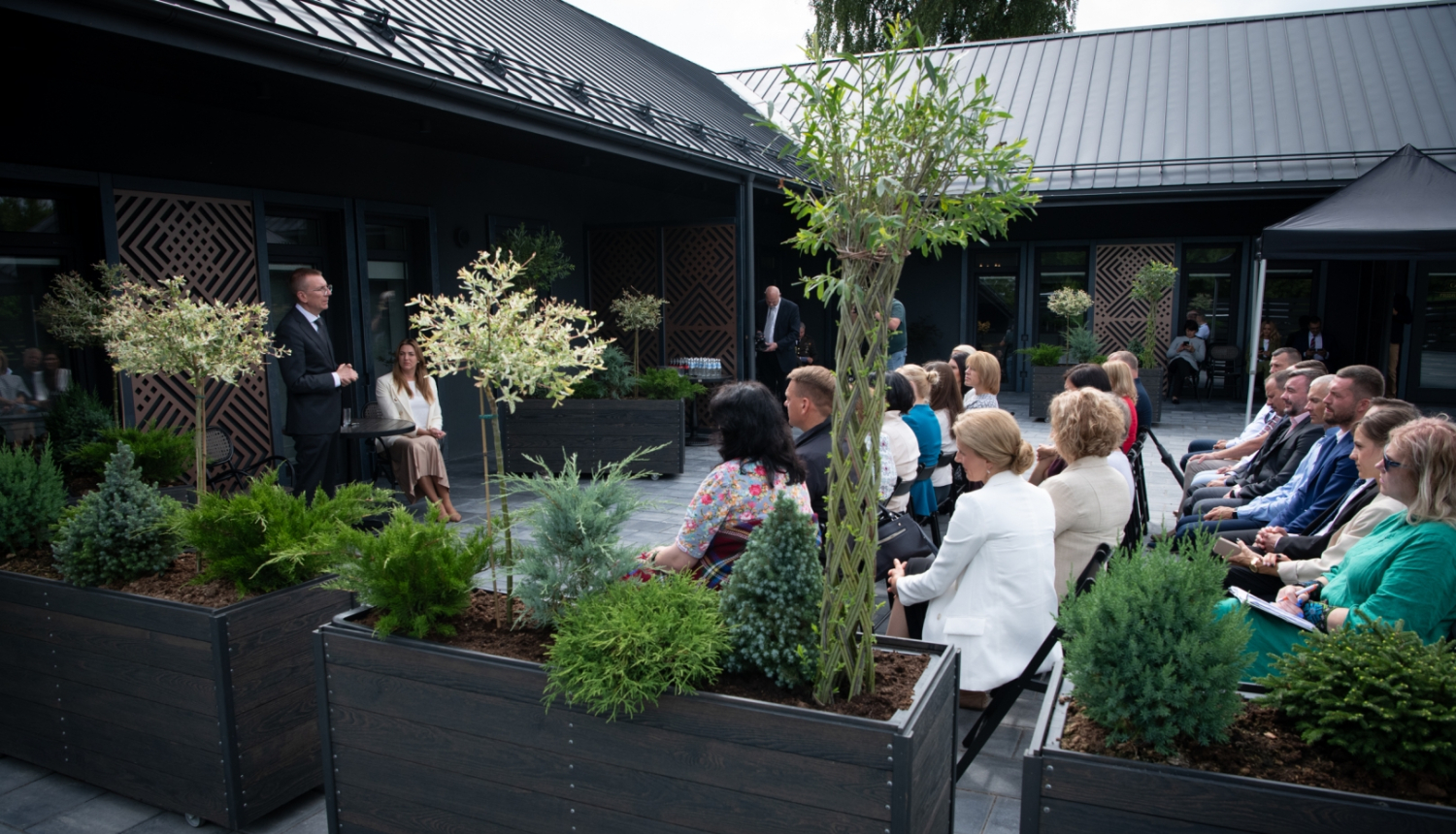 28.07.2023. Valsts prezidents Edgars Rinkēvičs tiekas ar Kuldīgas novada uzņēmējiem un deputātiem. 