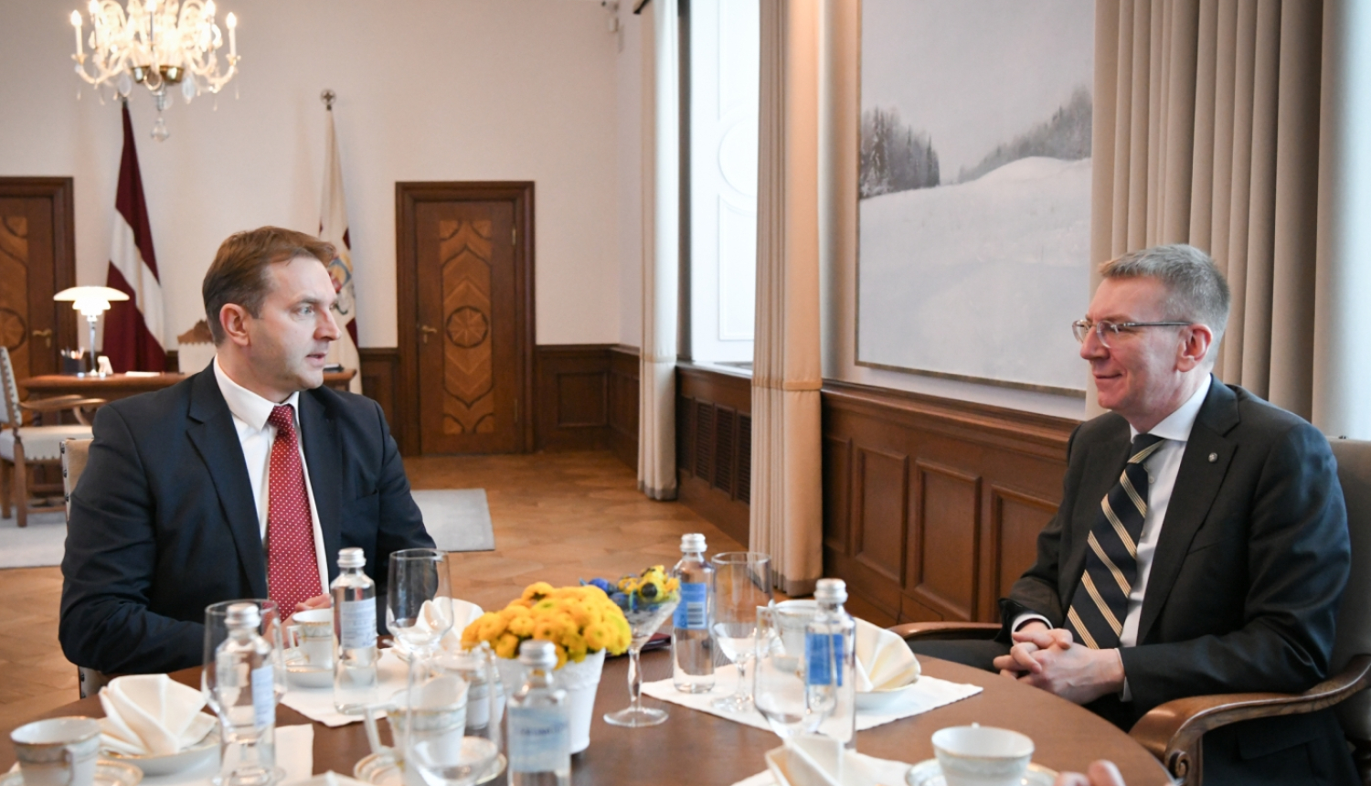 19.01.2024. Valsts prezidenta Edgara Rinkēviča tikšanās ar Satversmes tiesas priekšsēdētāju Aldi Laviņu